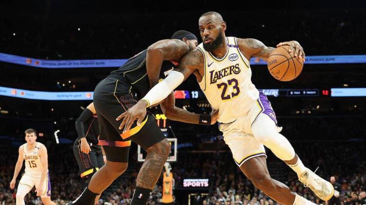 詹姆斯今天贡献了一个历史级别的运球，证明他不仅有身体实力，也有技术含量，NBA关于他的最大谎言彻底被打破